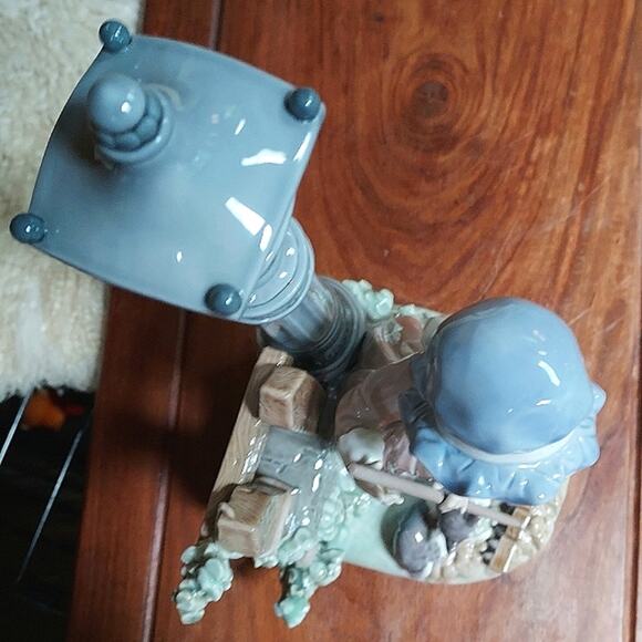 Lladro Fall Clean Up 5286 Large figurine Retired - Picture 8 of 10